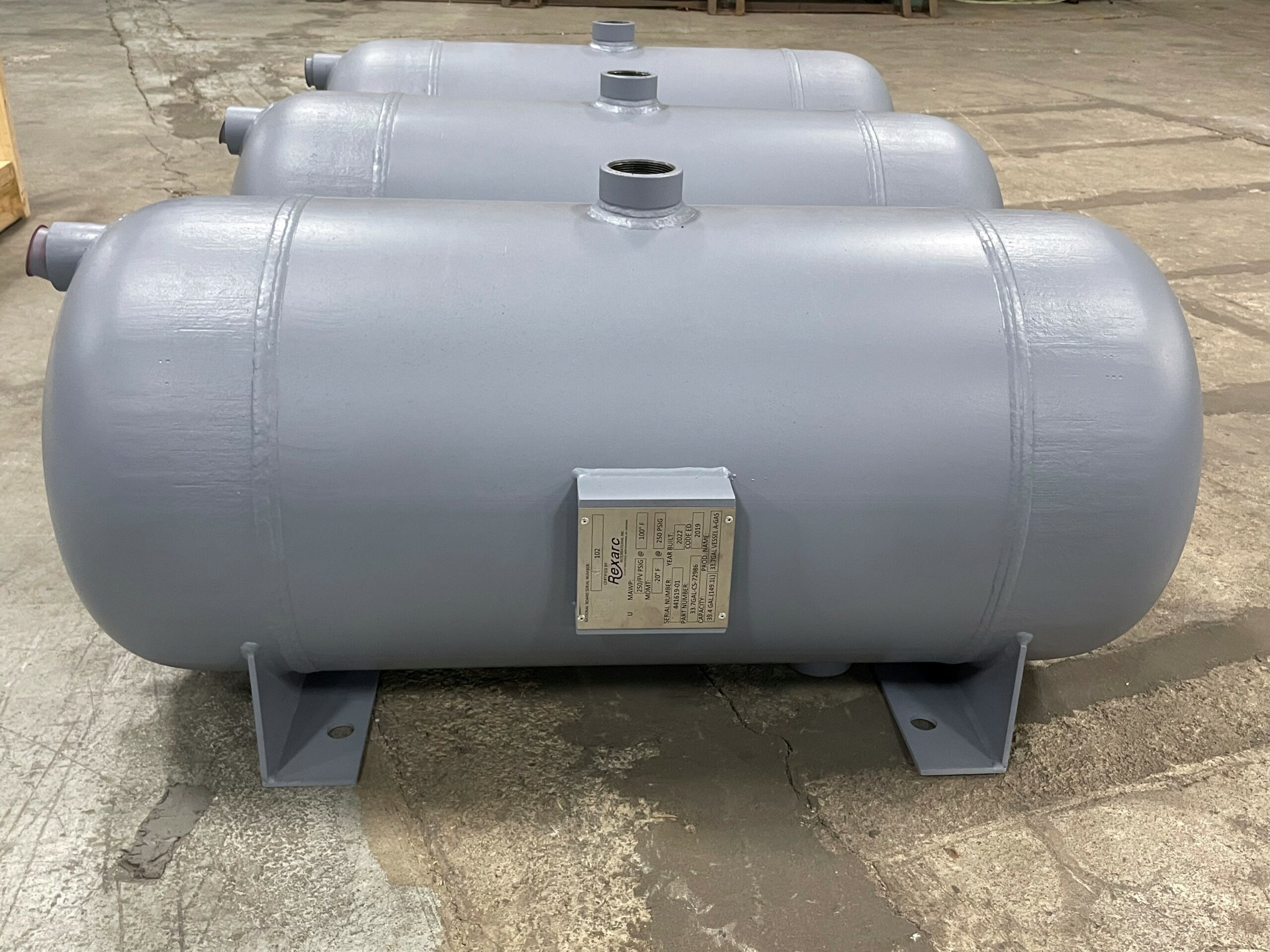 Pressure Vessel | 33 Gallon Carbon Vessel | 100 deg F. 250 psig. 149L